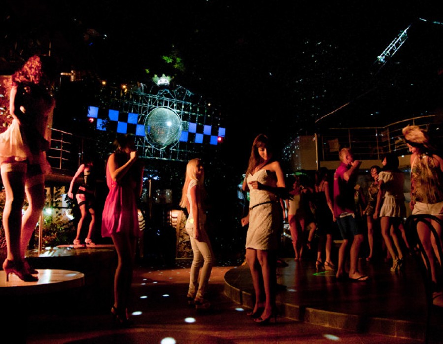 nochnoy_disko_bar_krepost2