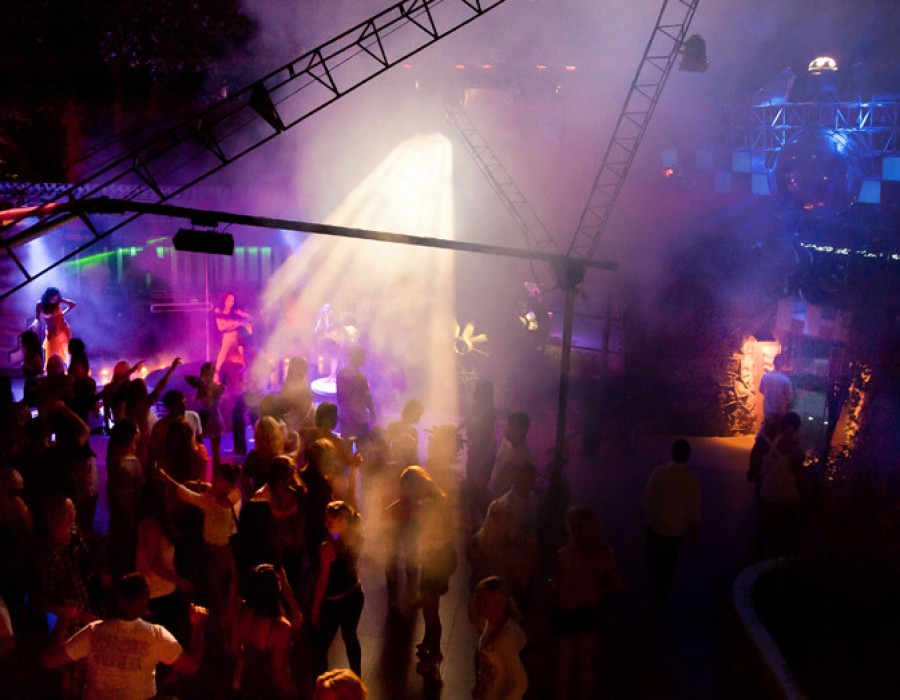 nochnoy_disko_bar_krepost3