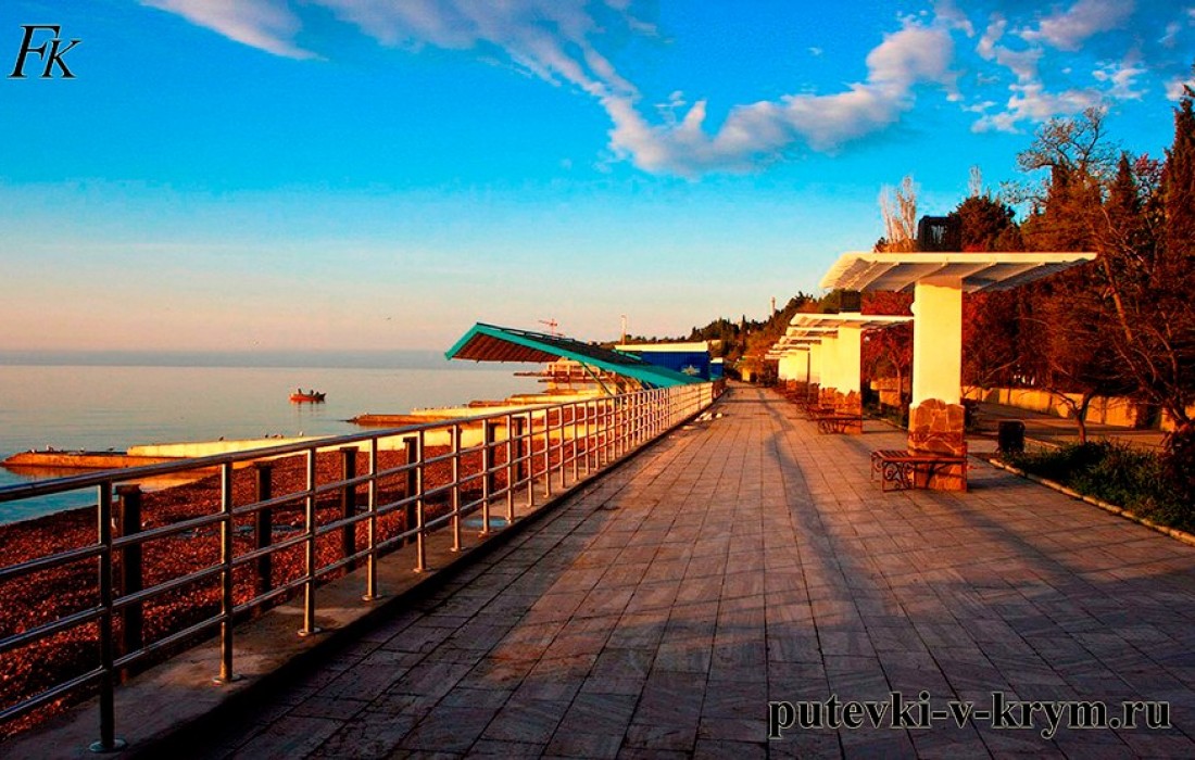 Фото набережная Гурзуфа