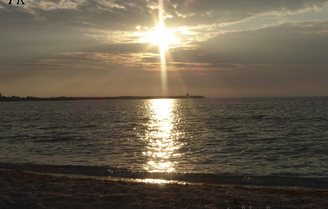 Закат на пляже