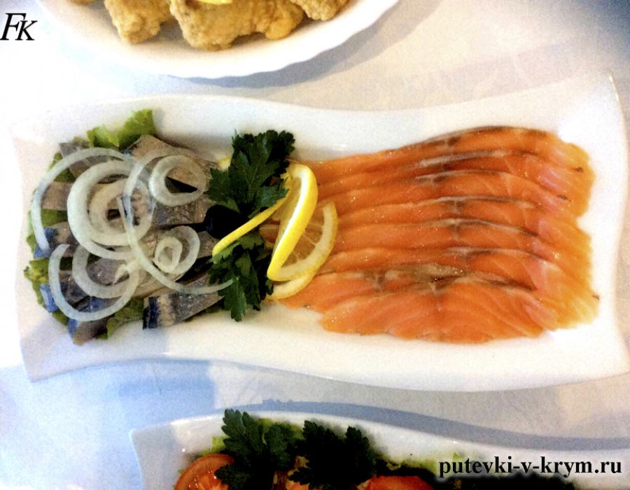 Блюдо из морепродуктов 